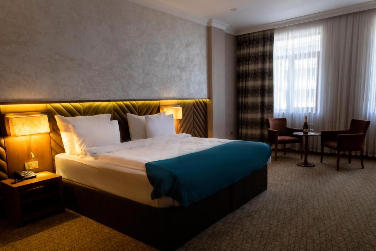 Madison Hotel באקו מראה חיצוני תמונה