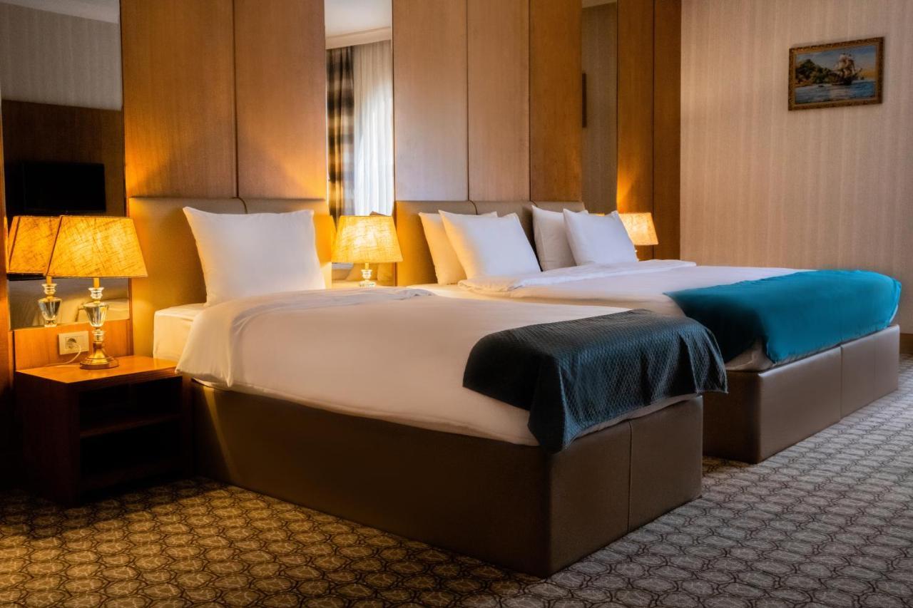 Madison Hotel באקו מראה חיצוני תמונה