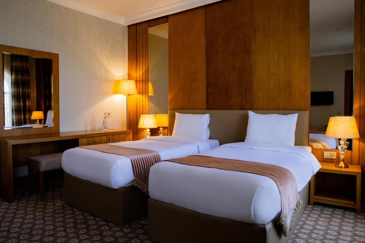 Madison Hotel באקו מראה חיצוני תמונה
