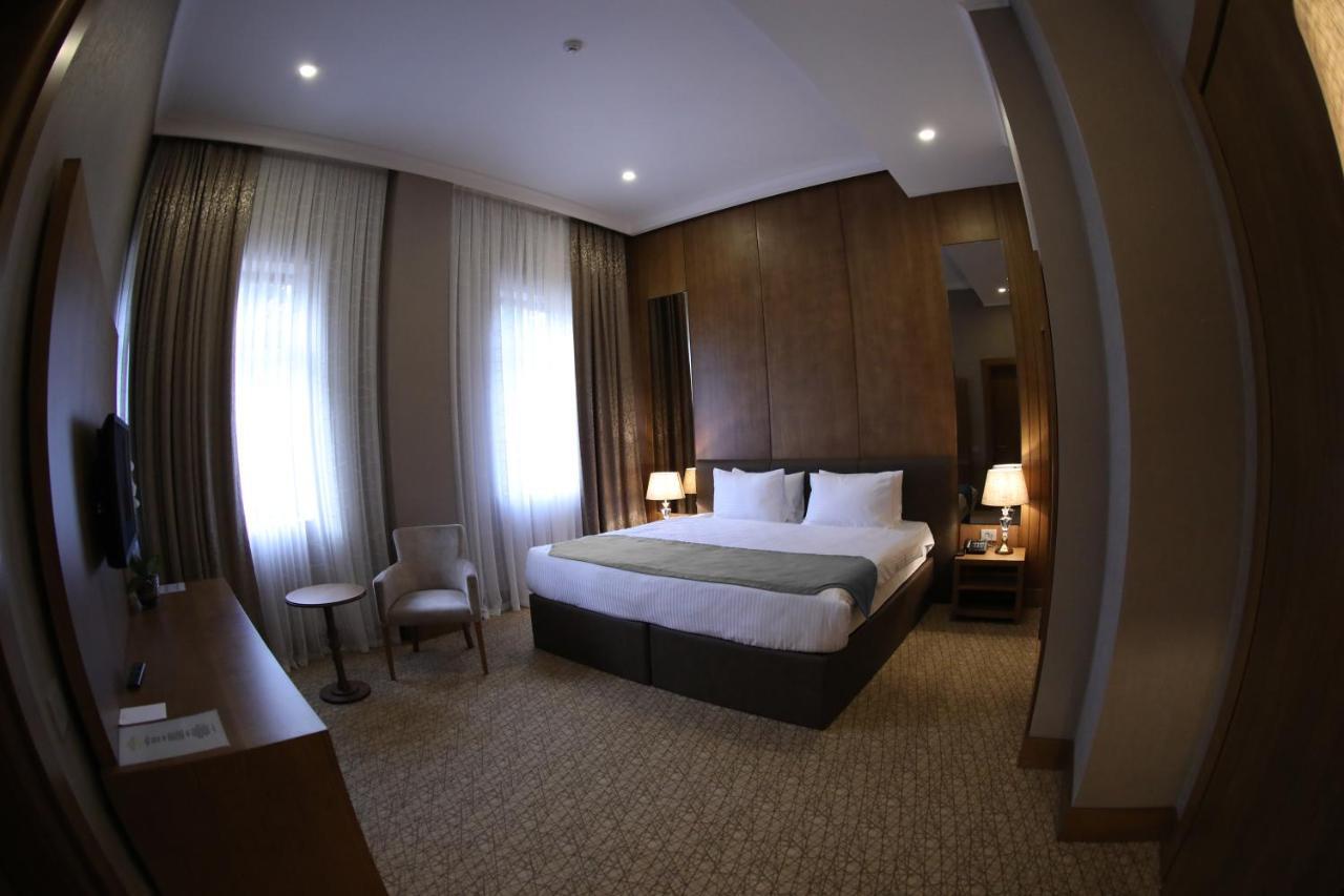 Madison Hotel באקו מראה חיצוני תמונה