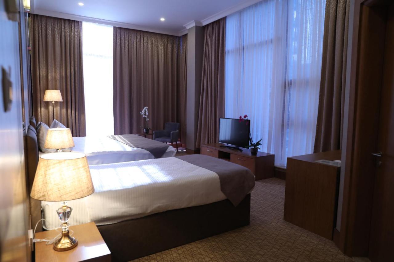 Madison Hotel באקו מראה חיצוני תמונה