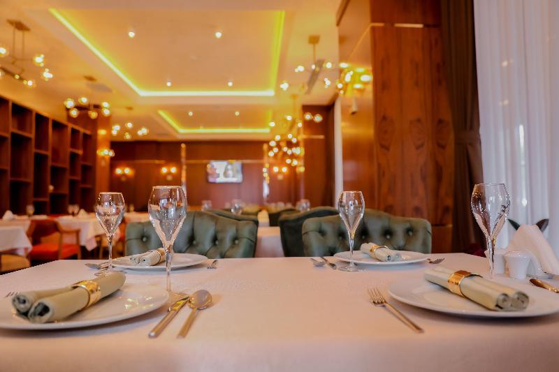 Madison Hotel באקו מראה חיצוני תמונה