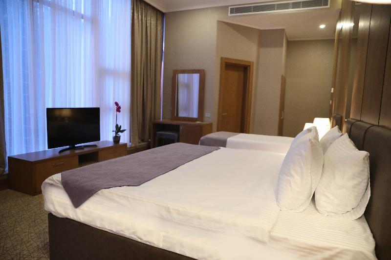Madison Hotel באקו מראה חיצוני תמונה
